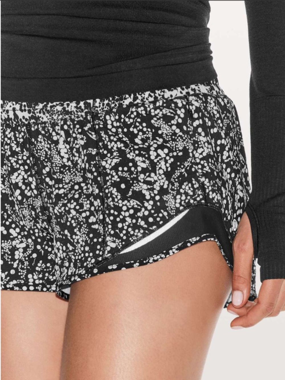 lululemon athletica Hotty Hot Short II in Black & White Print